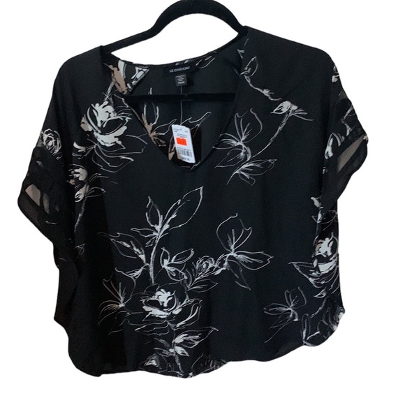 le chateau Tops - Le Chateau Black and White Floral Patterned Short Sleeved Blouse Size XS